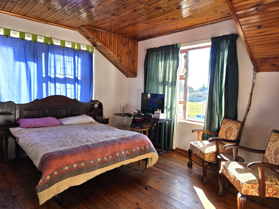 4 Bedroom Property for Sale in Noorsekloof Eastern Cape